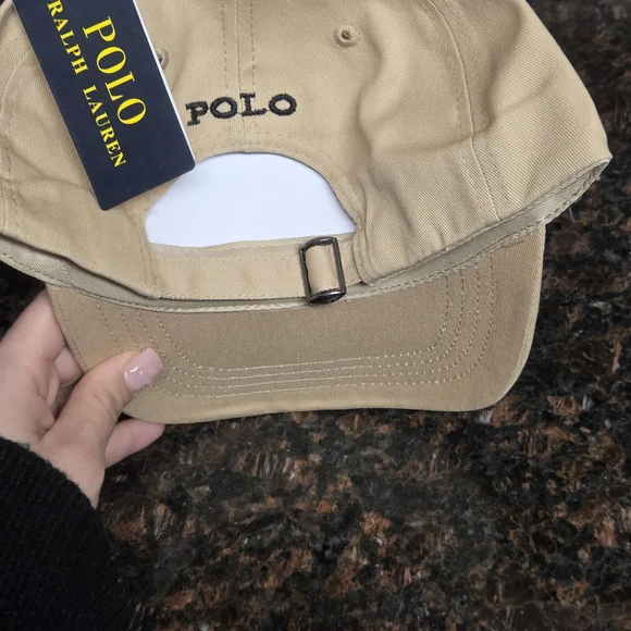 Polo by Ralph Lauren Twill Classic SPORT Beige Cap with Black Logo - Picture 5 of 8